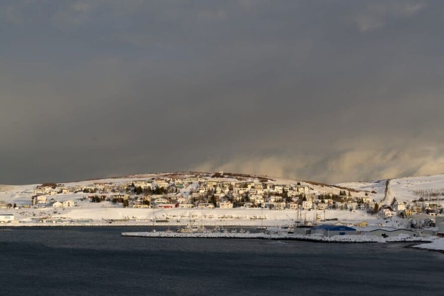 Foreign Tourist With Coronavirus Dies in North Iceland Húsavík
