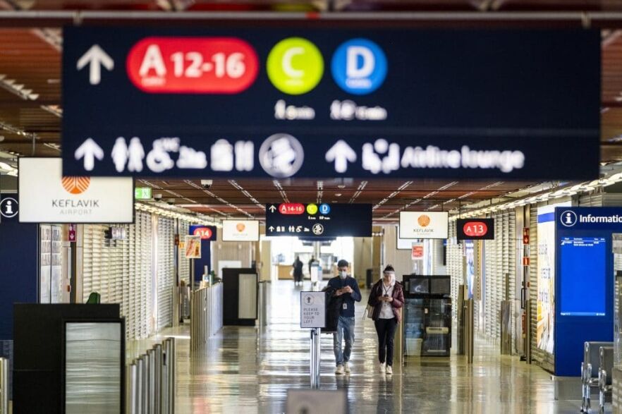 Non-Schengen Passengers Face Longer Border Queues in Iceland Keflavík Airport masks