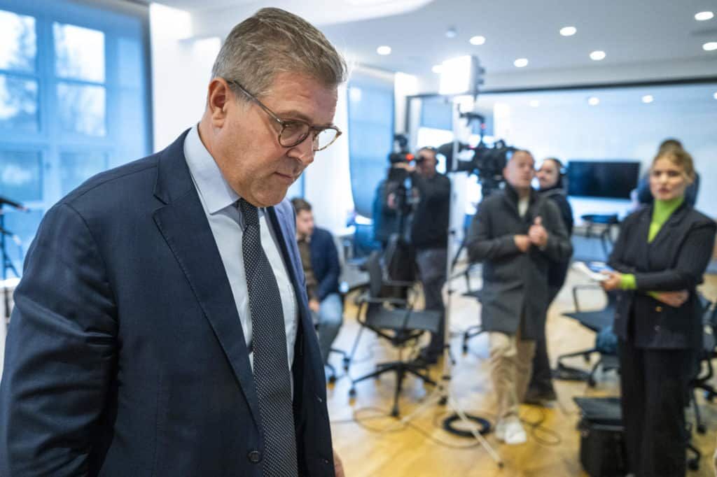 bjarni benediktsson finance minister