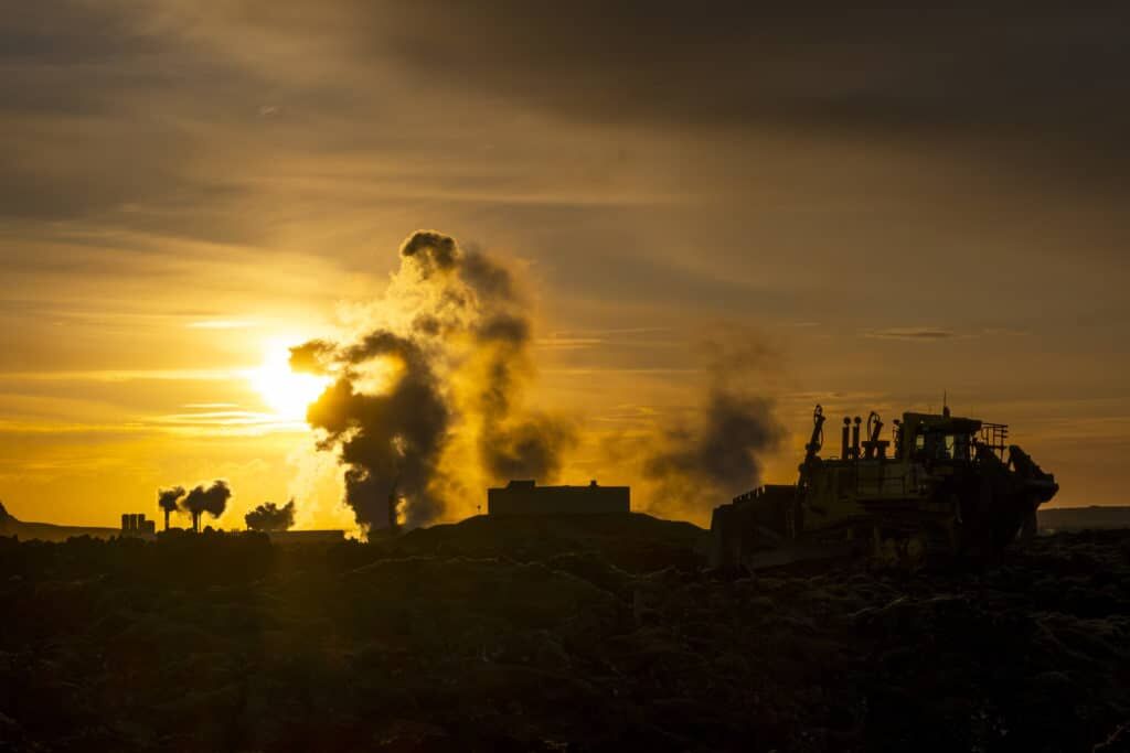 Staff at Svartsengi Geothermal Station Asked to Stay Home