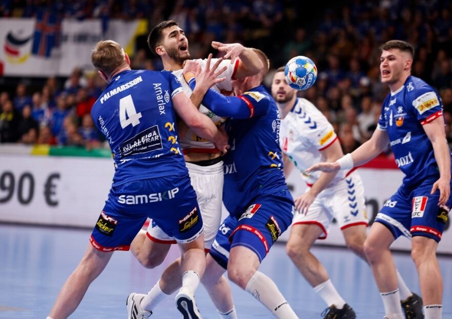 Handball Team Kicks Off Euro Run with a Draw