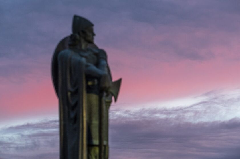 Reykjavík statue