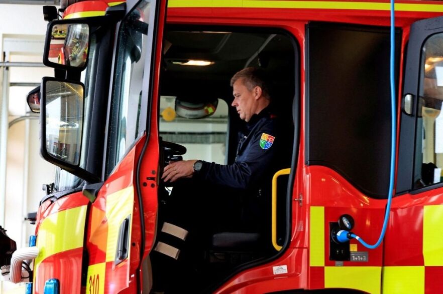 Two Hospitalised and One Arrested After Laugavegur Fire